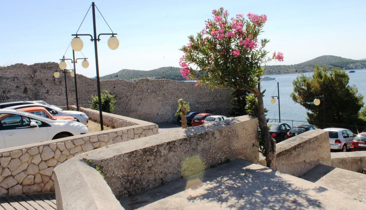 Illy City Centre Apartment Šibenik Exterior foto